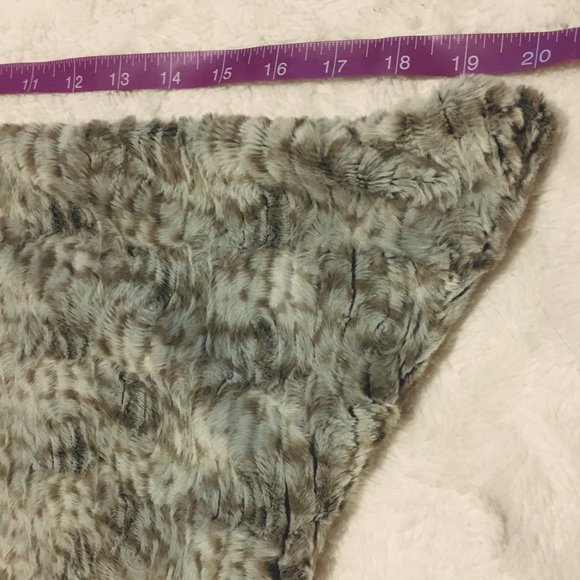 Elfarrow Faux Fur Red and Lime Long Honeycomb Reversible Neck Warmer - Picture 9 of 12